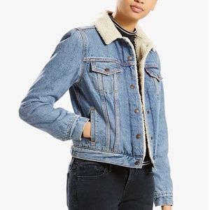 Ex-Boyfriend Sherpa Trucker Jacket- Levis Women size L